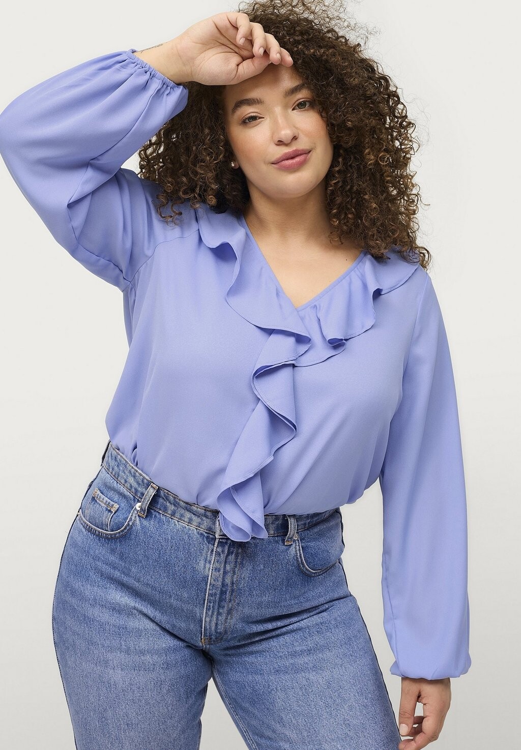 

Блузка Ellos Plus collection, цвет blau