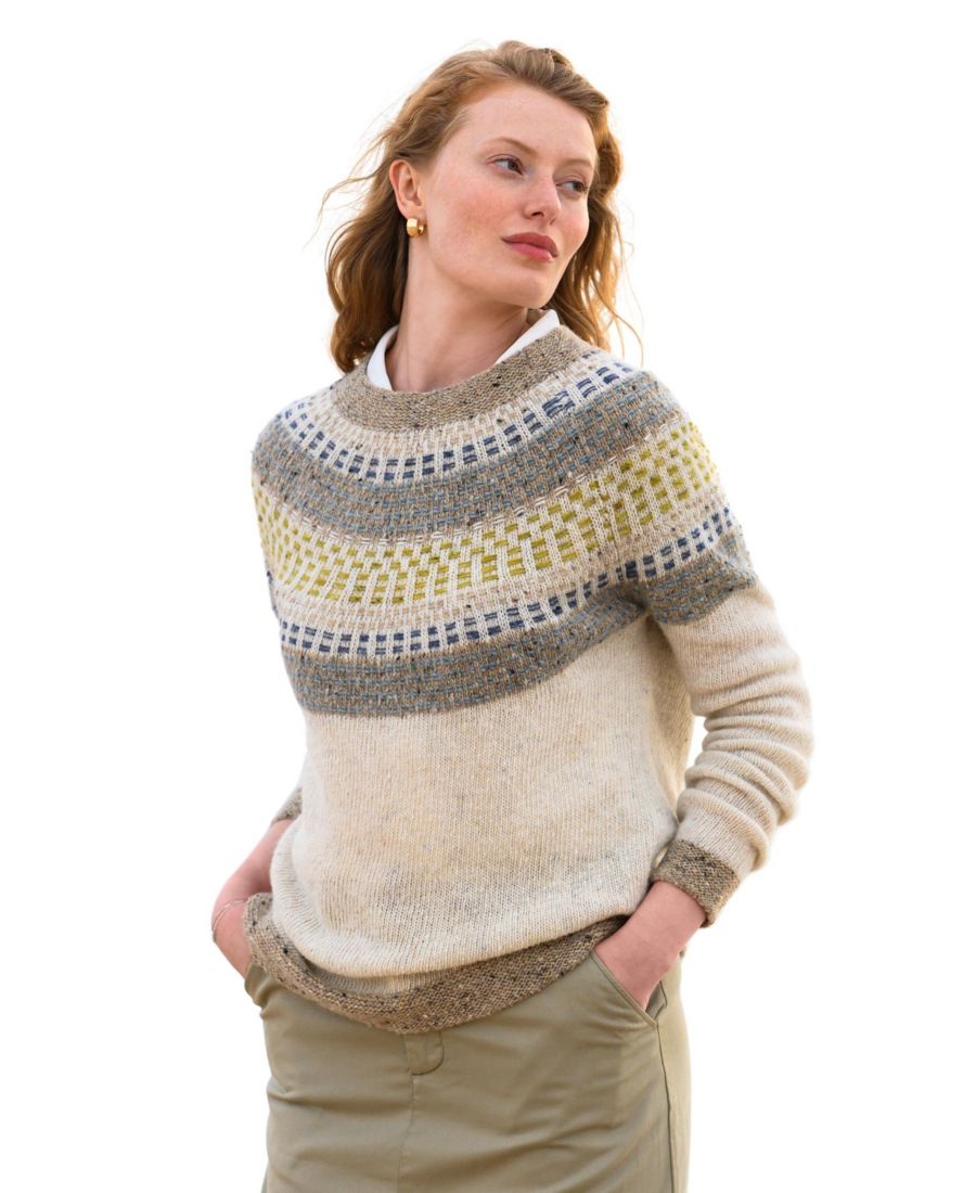 

Женский свитер Donegal с кокеткой, выполненной методом плавающей вязки Celtic & Co, Ecru