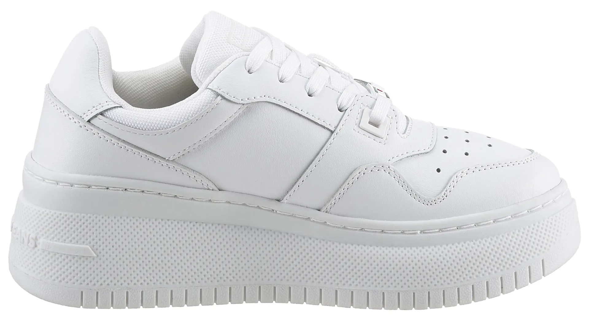 Кроссовки на платформе Tommy Jeans "TJW RETRO BASKET FLATFORM ESS", с надписью логотипа на подошве, повседневная обувь, полуботинки, туфли на шнуровке, белый — фото 4