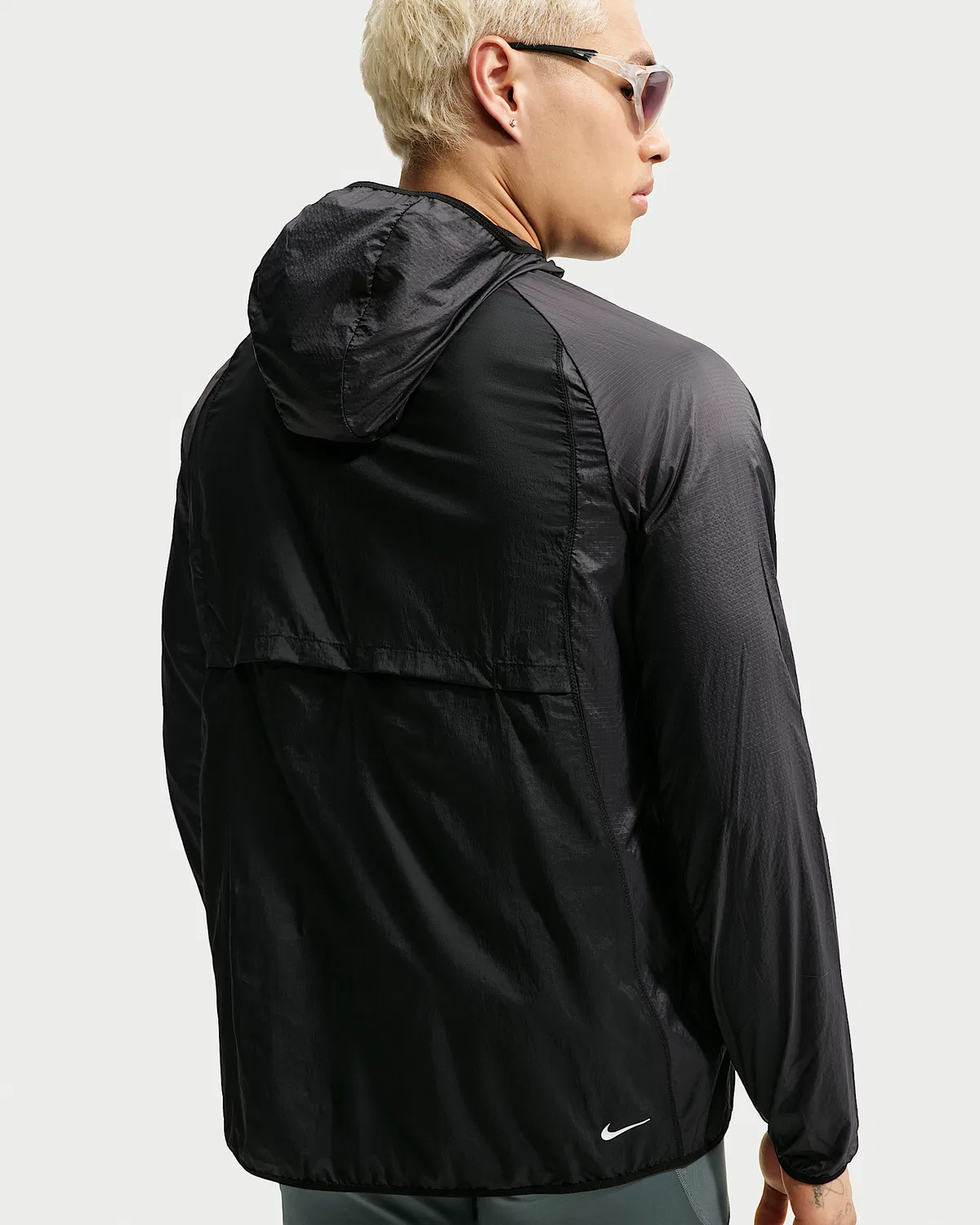 Мужская куртка с защитой от УФ Nike ACG "Aireez", Black/Black/Summit White — фото 2
