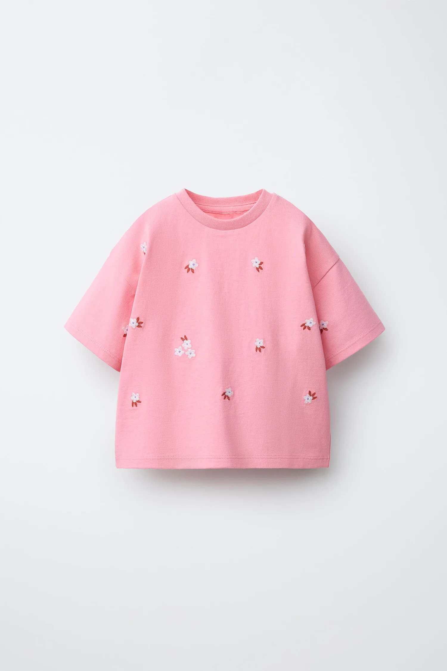 Zara Футболка с вышитыми цветами