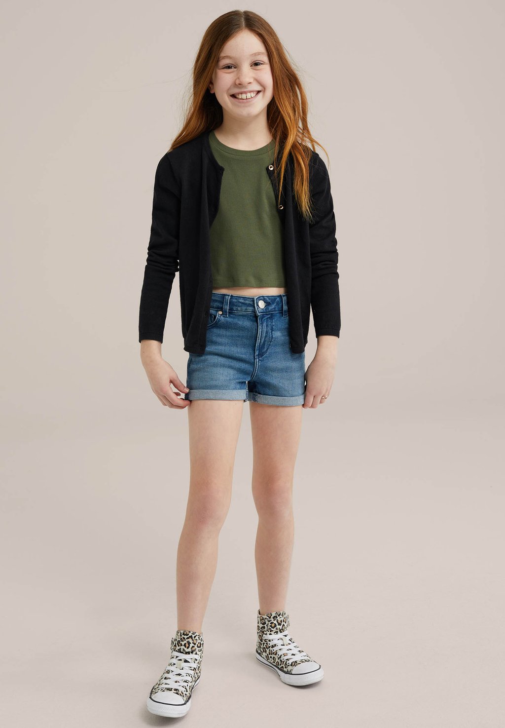 

Базовая футболка WE Fashion, цвет Army Green
