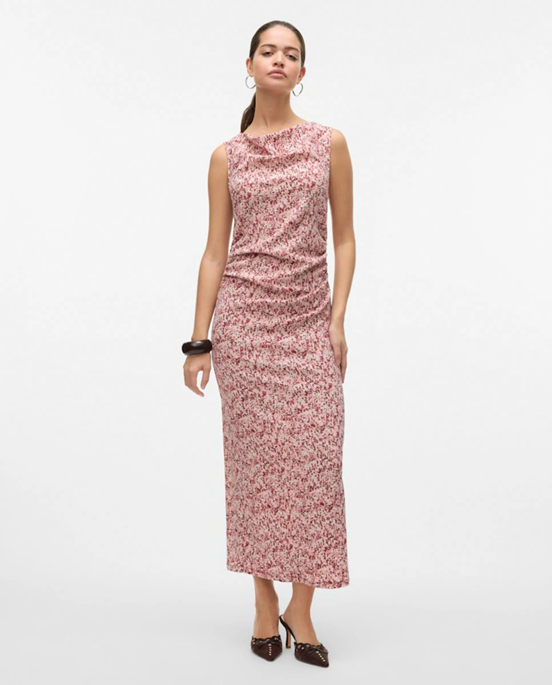 

Длинное платье с открытыми плечами Vero Moda, розовый