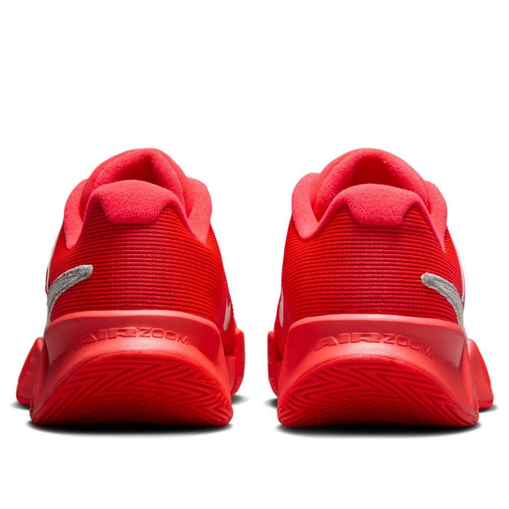 Кроссовки (WMNS) Nike GP Challenge Pro Premium 'Bright Crimson Metallic Silver' — фото 3