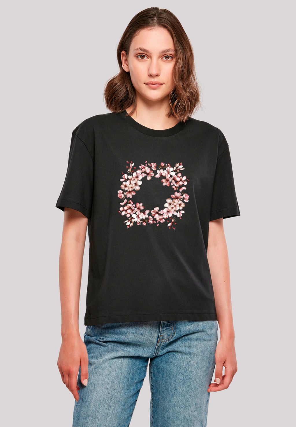 

Футболка с принтом FRÜHLINGS BLUMENKRANZ DEKOR F4NT4STIC, черный