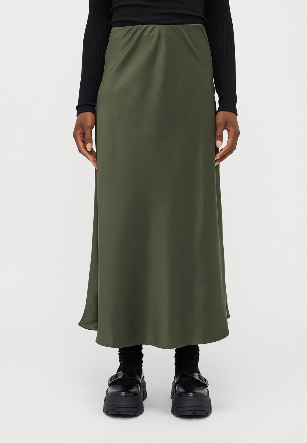 

Юбка макси ONLJANE LIFE LONG BIAS SKIRT ONLY Petite, темно-зеленый