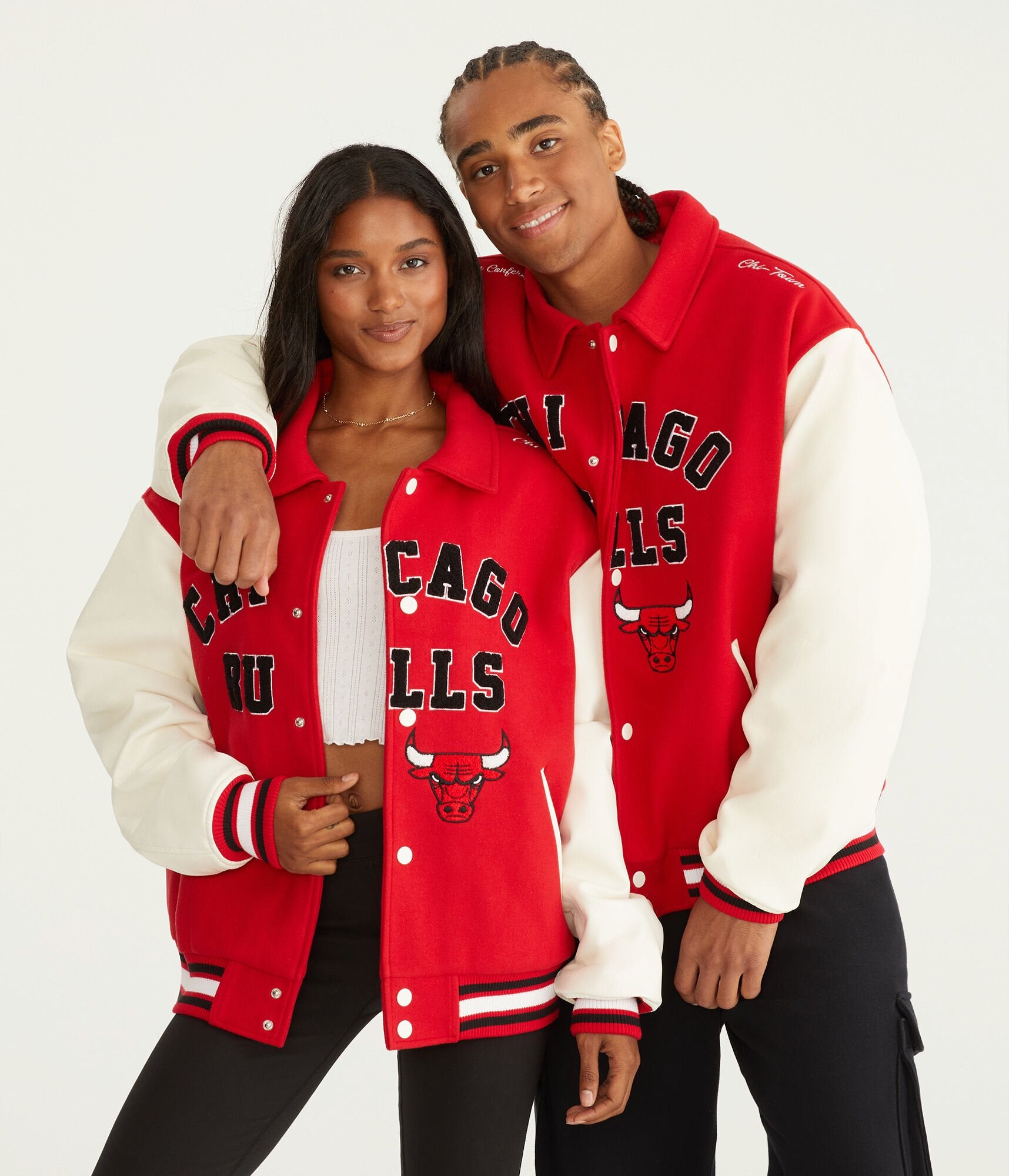 

Куртка-бомбер Aeropostale Chicago Bulls, красный
