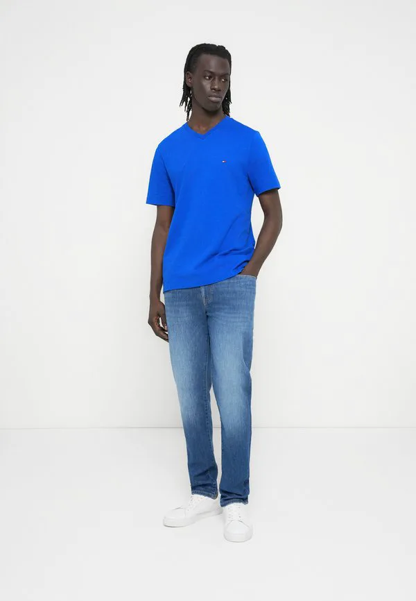 Футболка с v-образным вырезом и вышивкой флага, базовая футболка Tommy Hilfiger, Regal Blue — фото 2