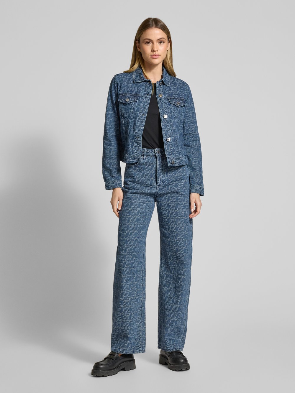 

Широкие джинсы с пятью карманами ARMANI EXCHANGE, синий