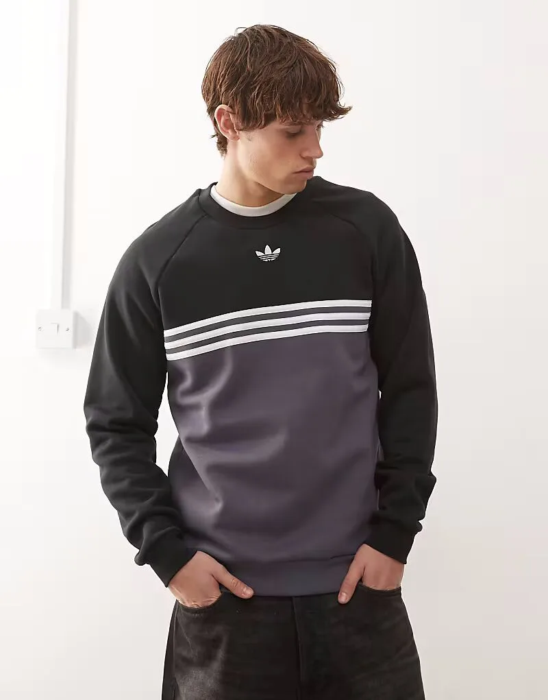 Свитшот Adidas Originals с круглым вырезом и полосками на груди, серый и черный