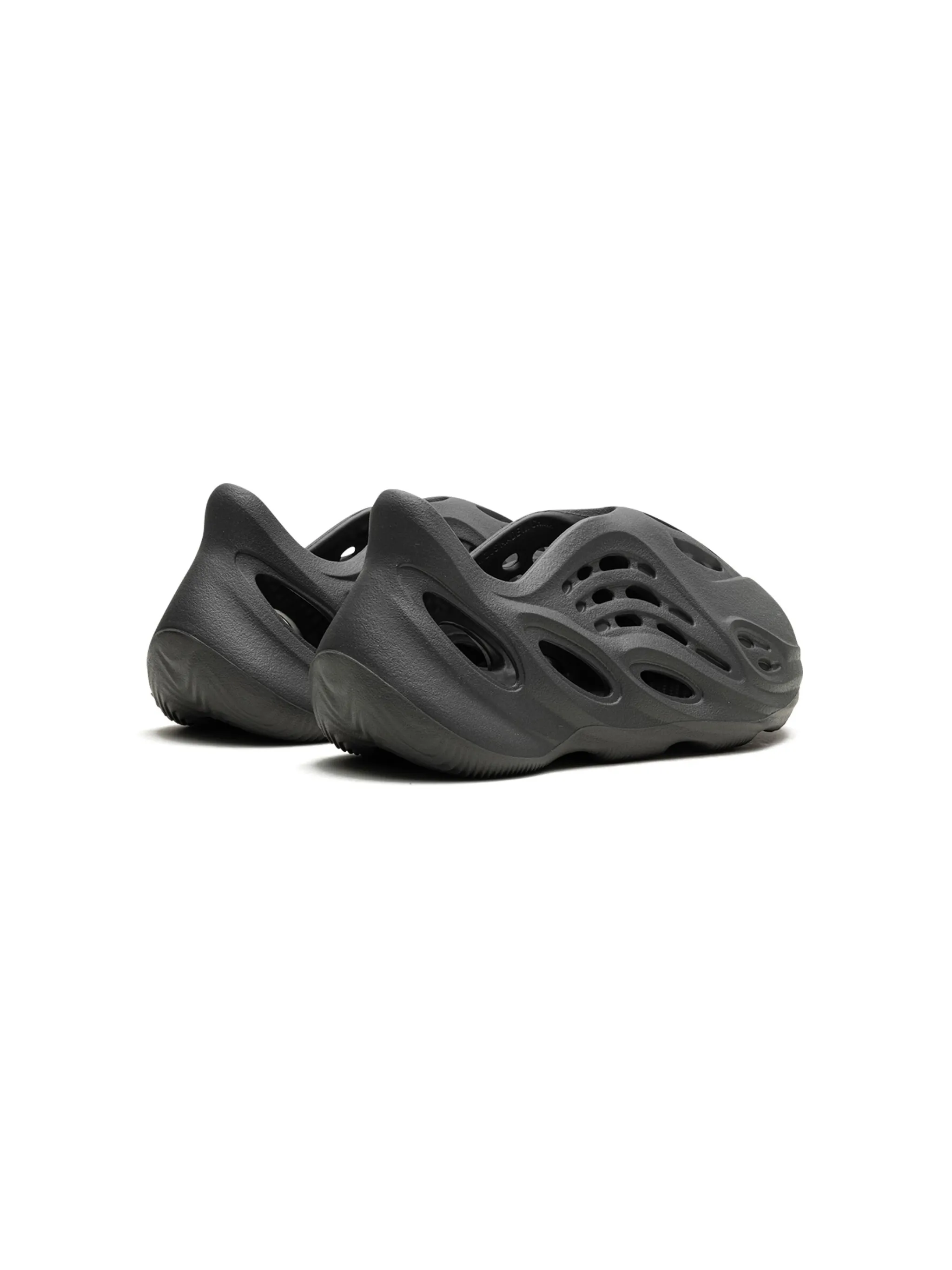 Кроссовки Yeezy Foam RNR Carbon Adidas Yeezy Kids, черный — фото 3