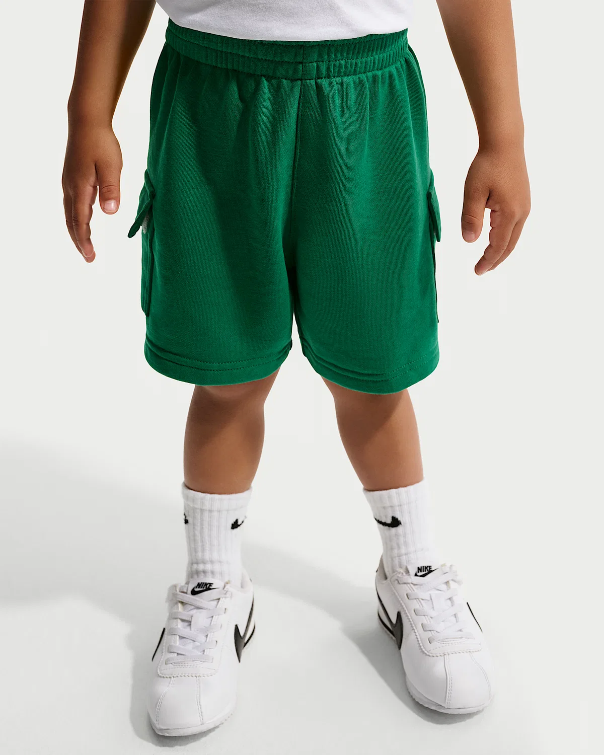 Детский комплект: футболка с карманом и шорты из французского трикотажа Nike Sportswear, Malachite — фото 4