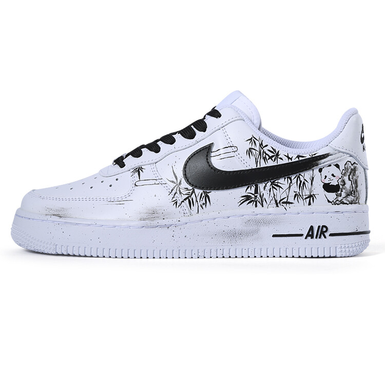 

Кроссовки для скейтбординга Air Force 1 женские низкие черный/белый Nike