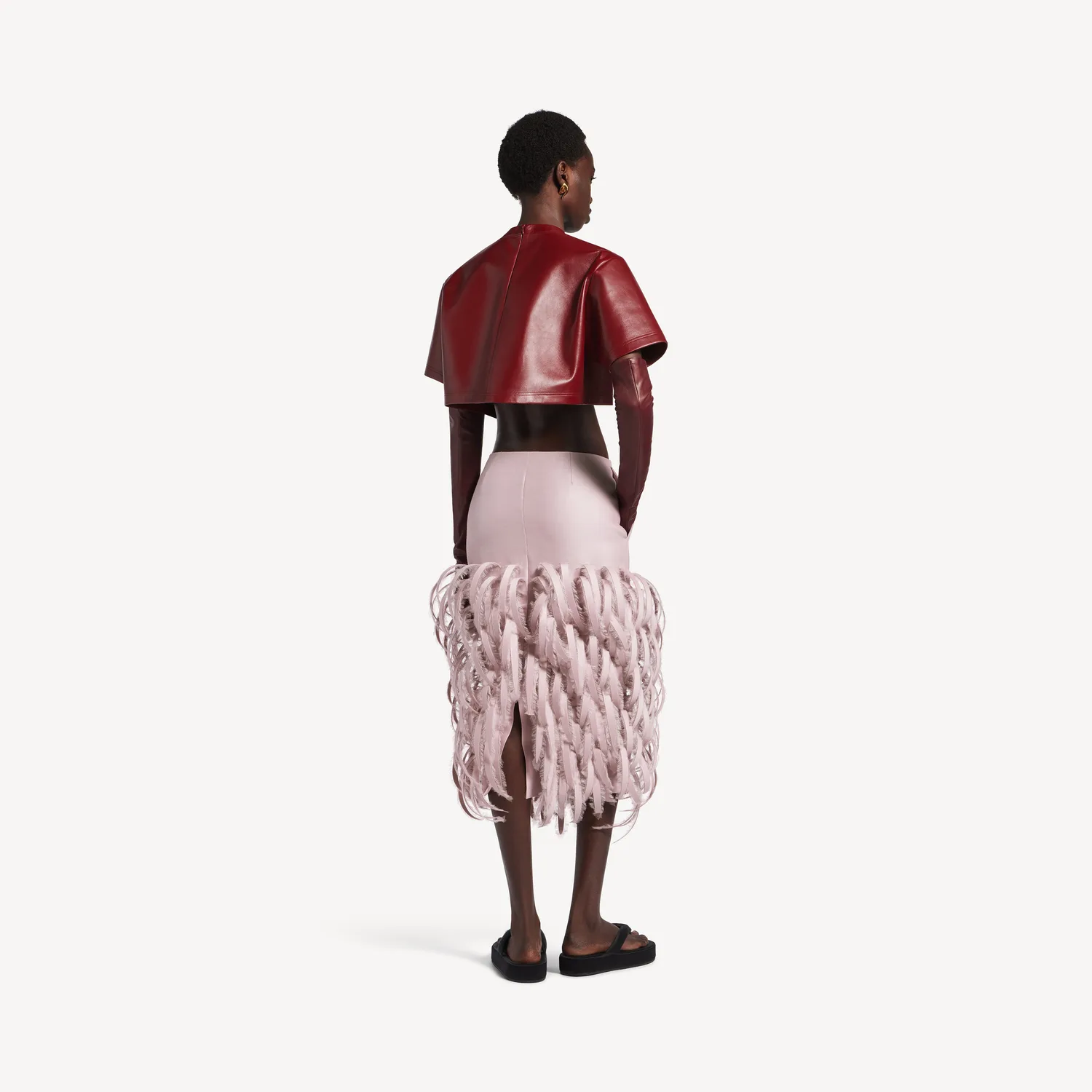 BALENCIAGA Женская укороченная футболка бордового цвета — фото 4
