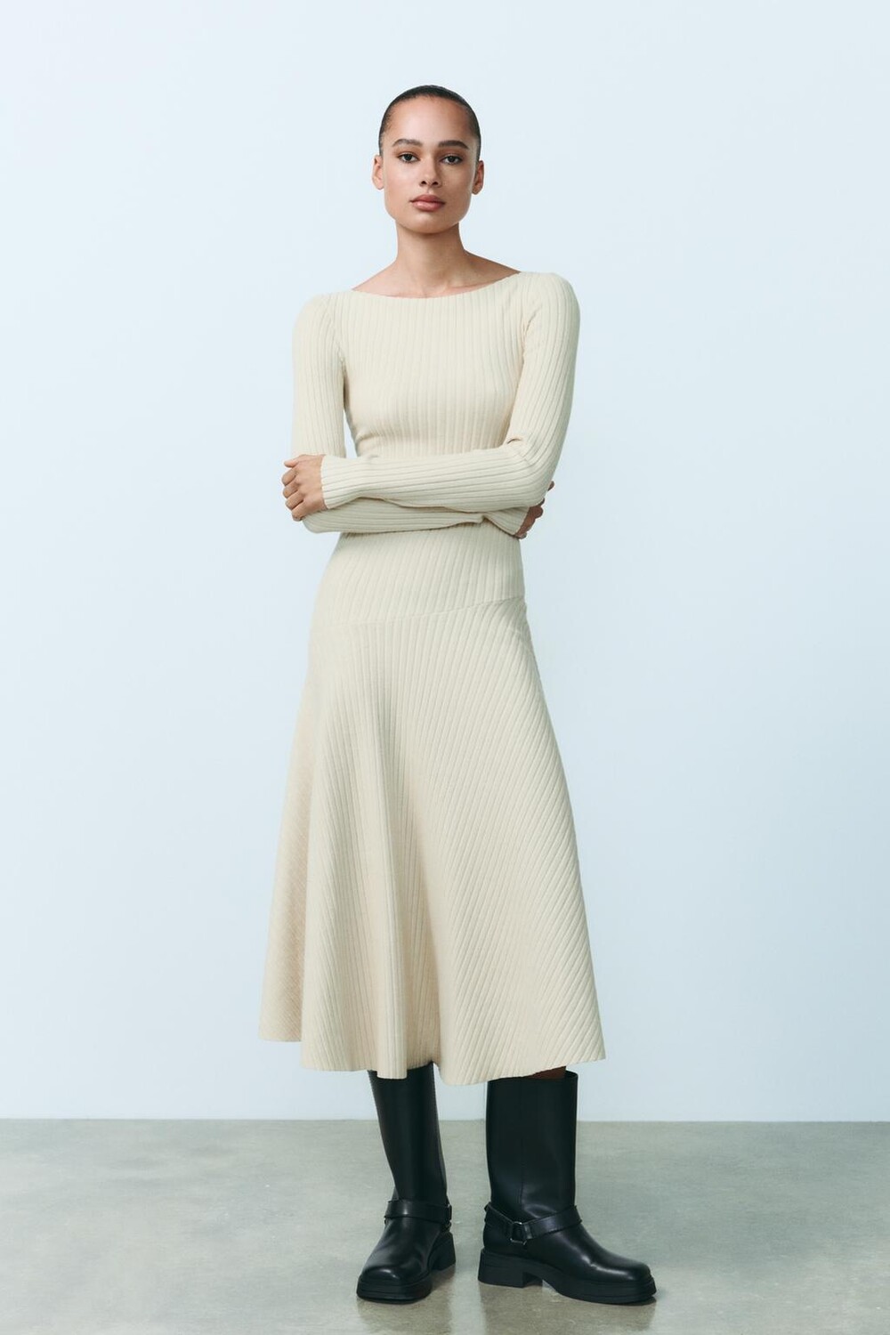 

Мягкое платье в рубчик ZARA, экрю