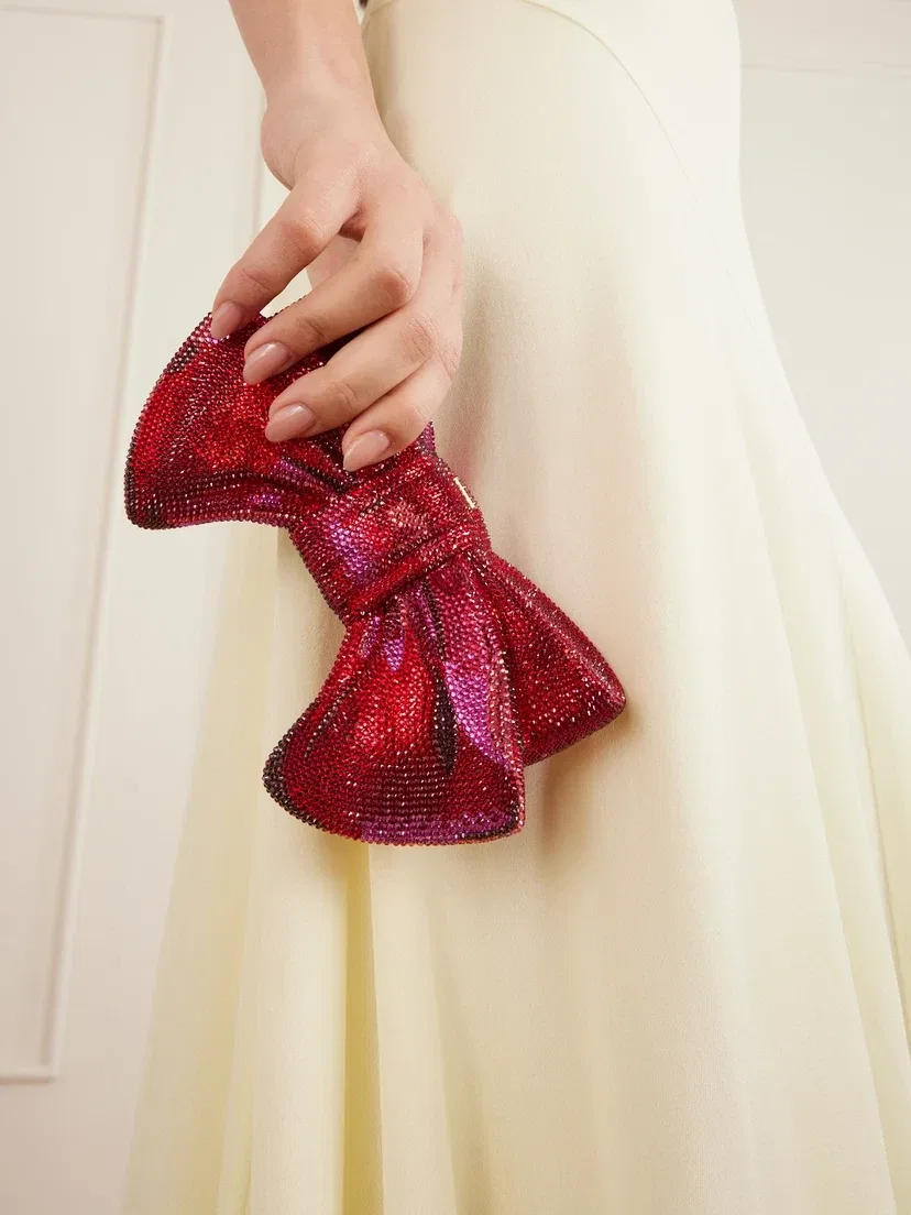 Клатч Bow Just for You под золото, украшенный кристаллами JUDITH LEIBER COUTURE, красный — фото 2