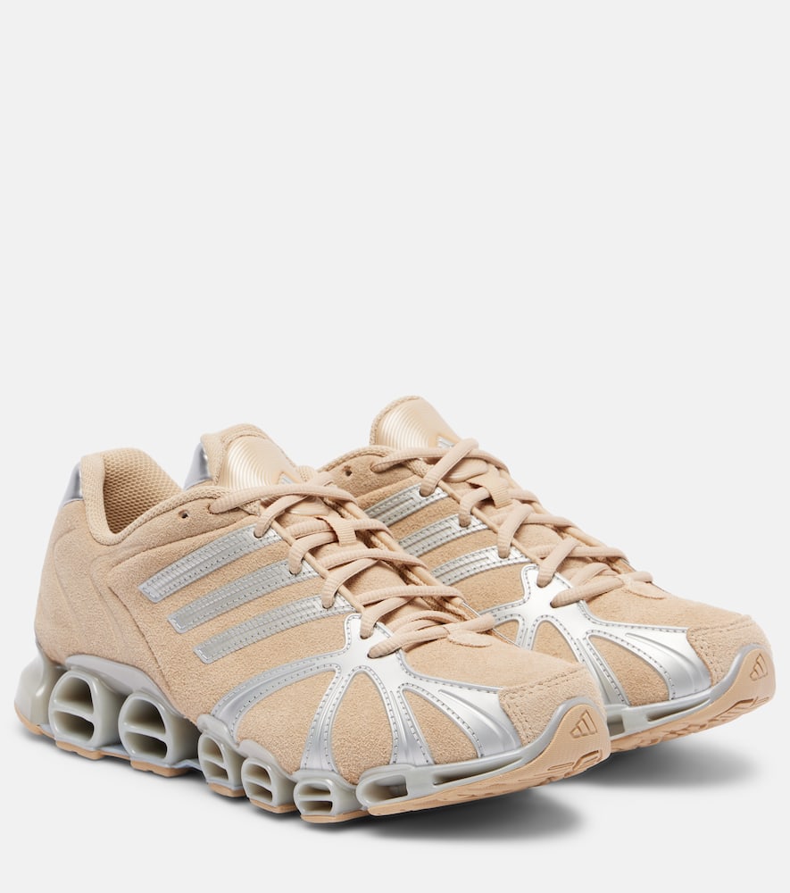 Кроссовки Mega Ghostride из замши Adidas, Magic Beige/Silver Met/Beige
