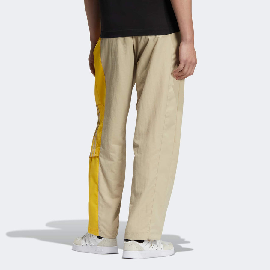 Спортивные брюки adidas Neo Track Pants 'Beige Yellow', бежевый — фото 3