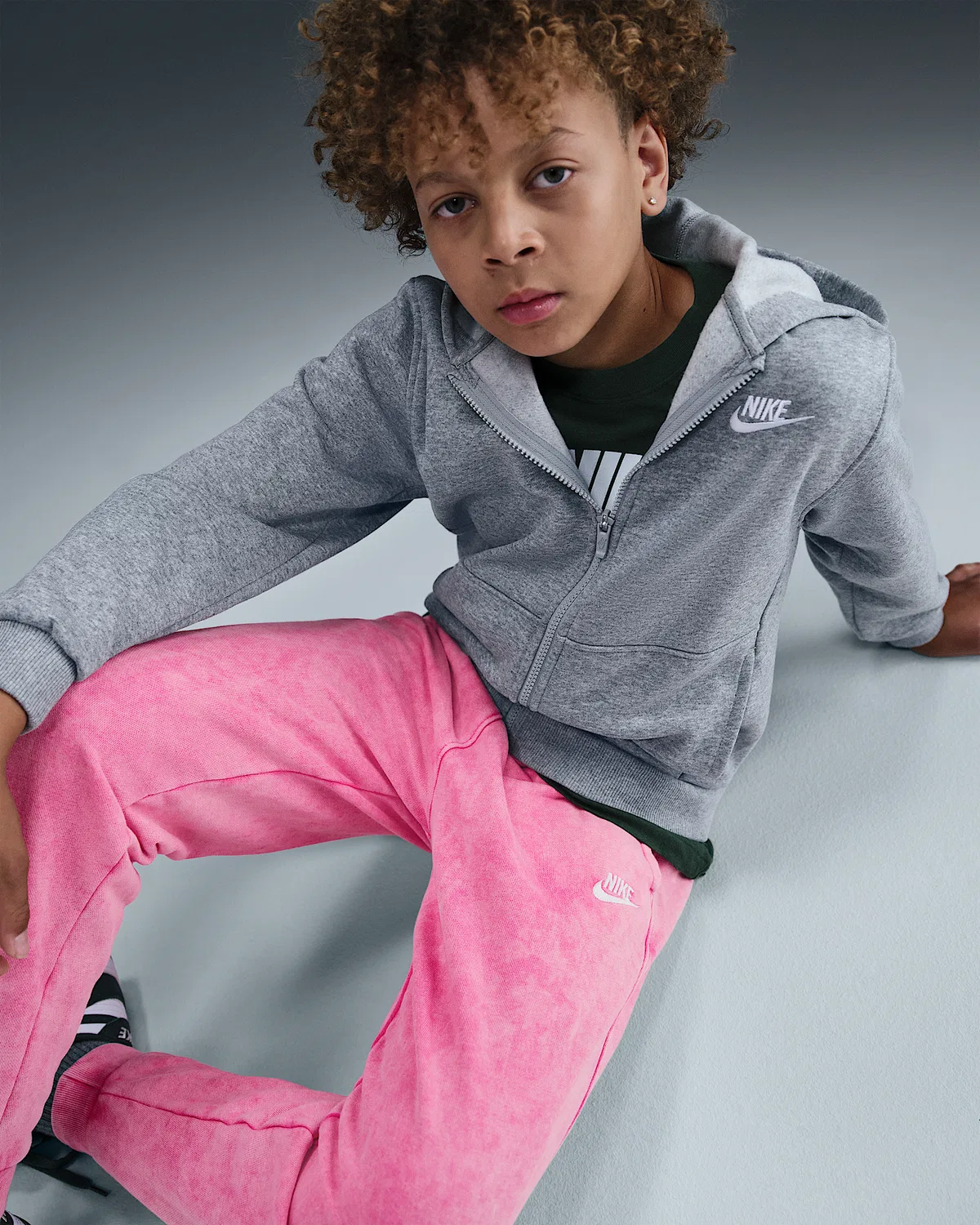 Детские спортивные штаны Nike Sportswear Club Fleece French Terry, Pinksicle/White — фото 4