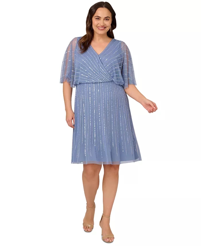 

Платье короткое с запахом и бисером Plus Size Adrianna Papell, синий
