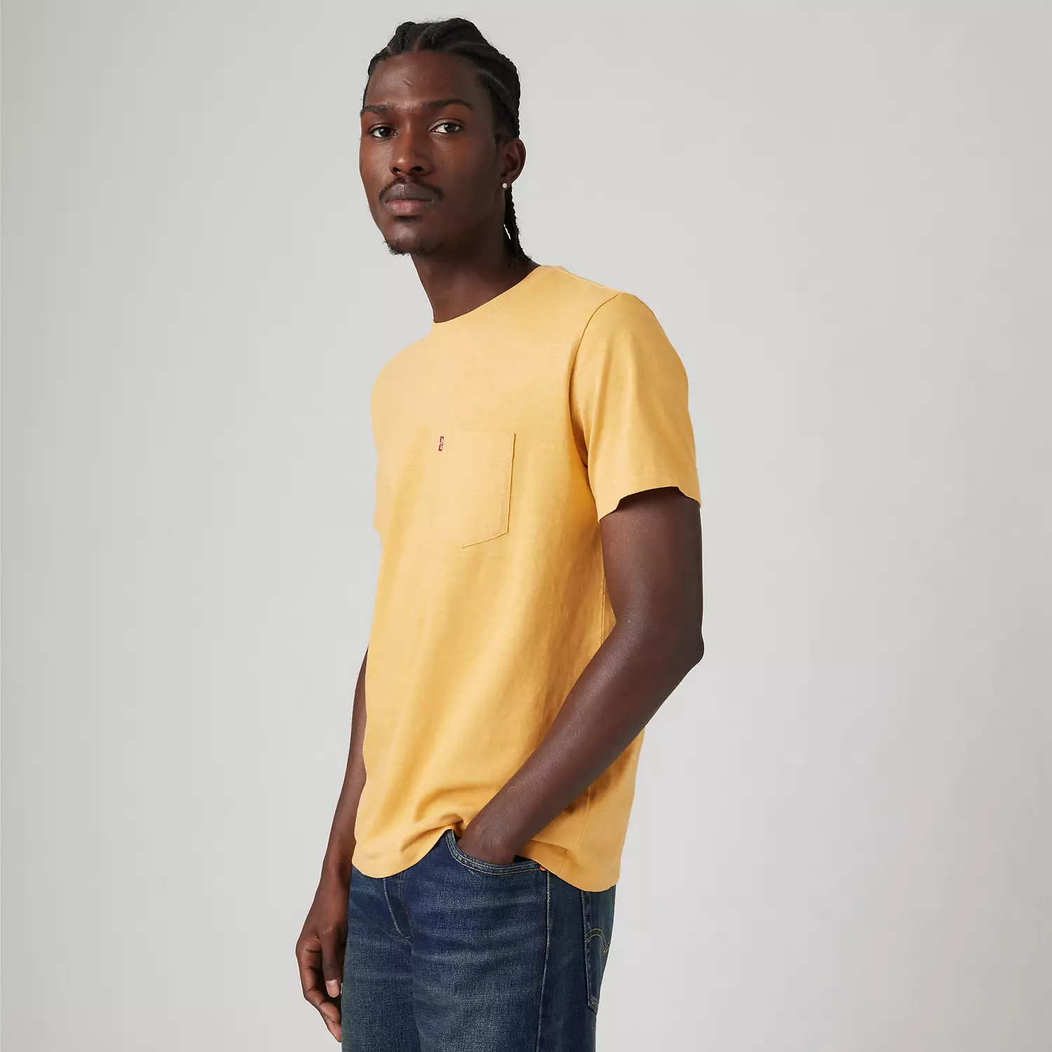 

Футболка с классическим карманом Levi's, цвет Ochre - Yellow