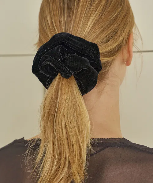 Резинка для волос Shimmer Velvet Hair Scrunchie, вельвет, чёрный — фото 2