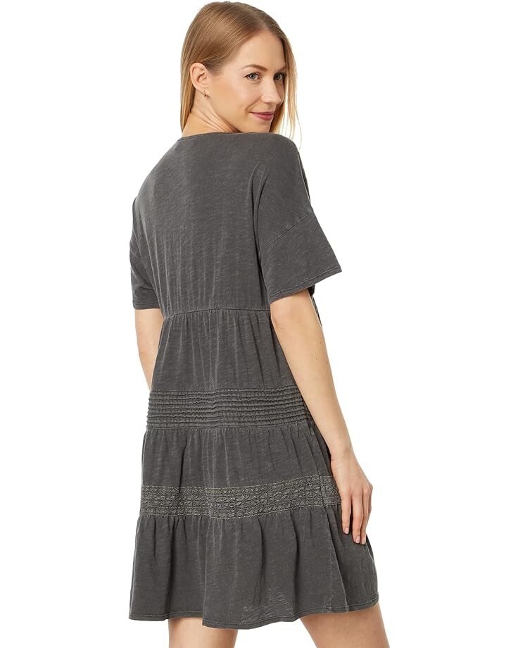

Платье Lucky Brand Pin Tuck V-Neck Mini Dress, цвет Raven