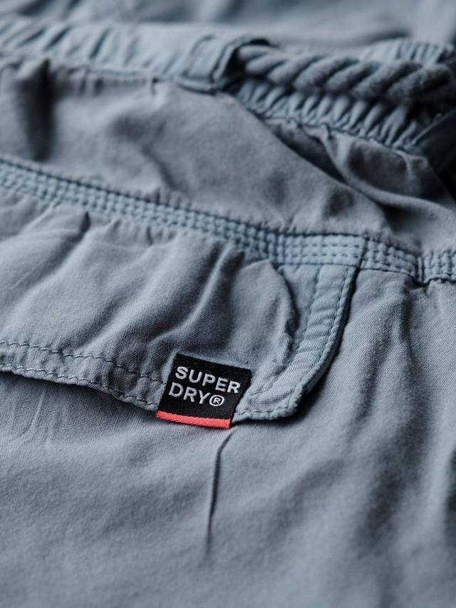 Легкие пляжные брюки-карго Superdry, цвет Blue Mirage — фото 4