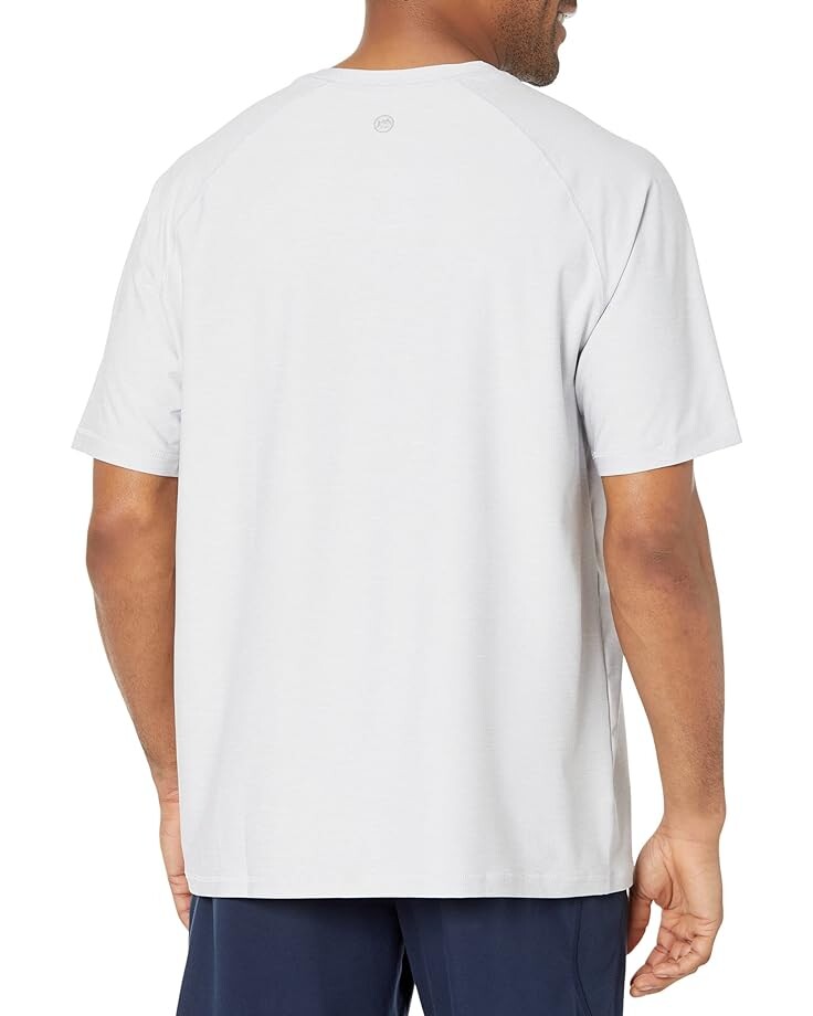 

Футболка Southern Tide Brrr°illiant Performance Tee, цвет Platinum Grey