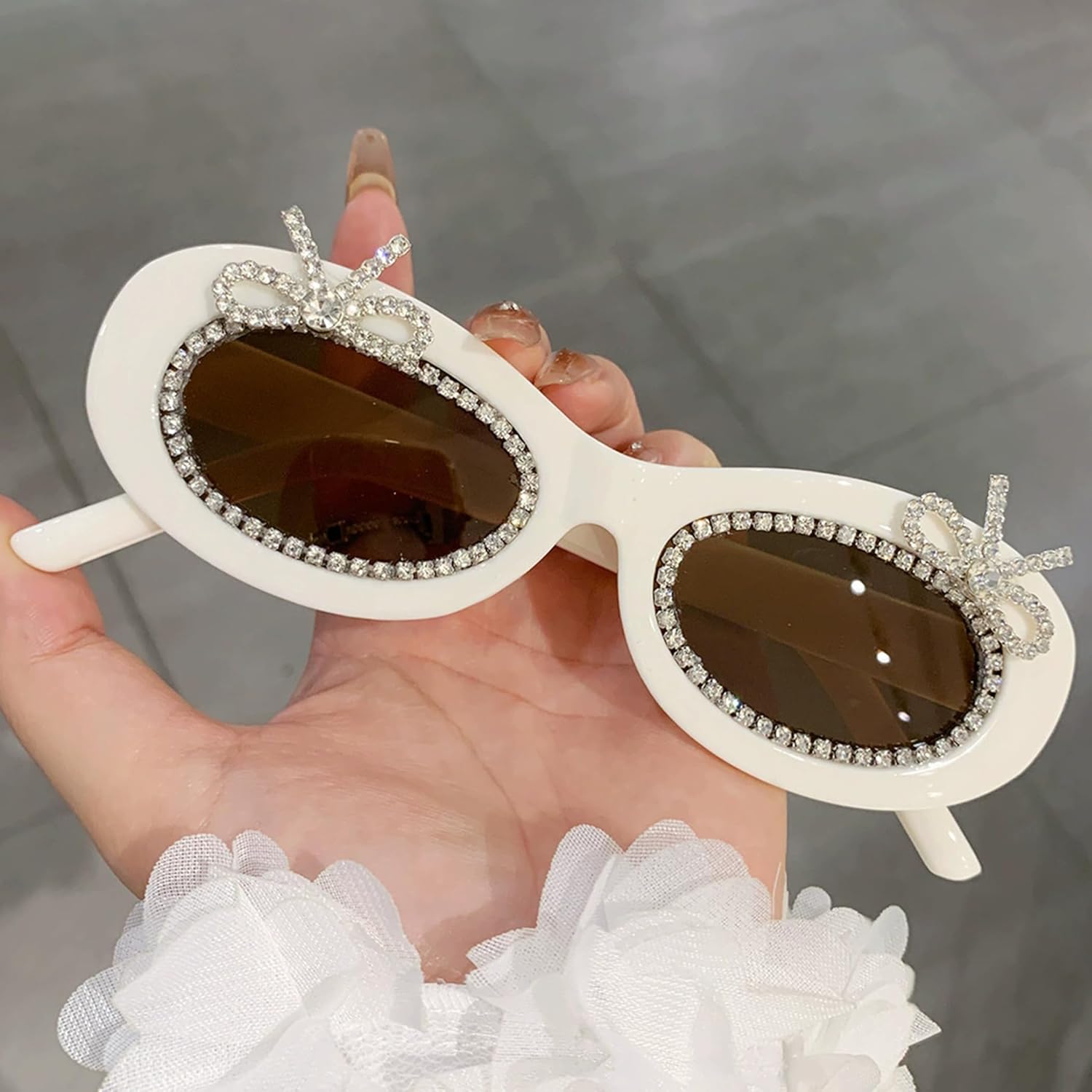 

bullabulling Ретро овальные солнцезащитные очки с бриллиантовым бантом, модные женские солнцезащитные очки со стразами для вечеринок, защита от ультрафиолета UV400, C5