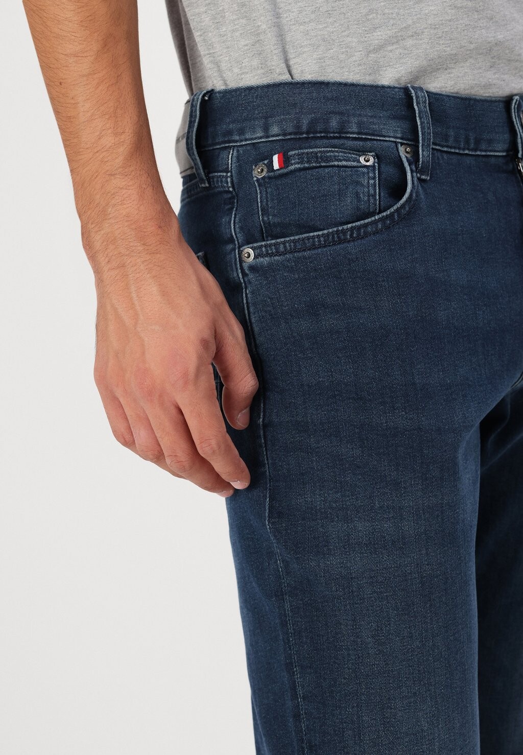

Джинсы прямого кроя CORE DENTON Tommy Hilfiger, темно-синий