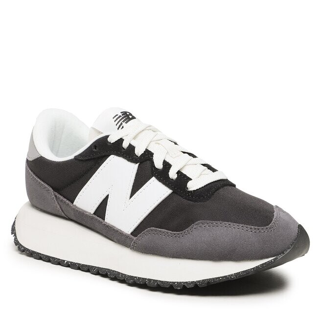 

Кроссовки New Balance, черный