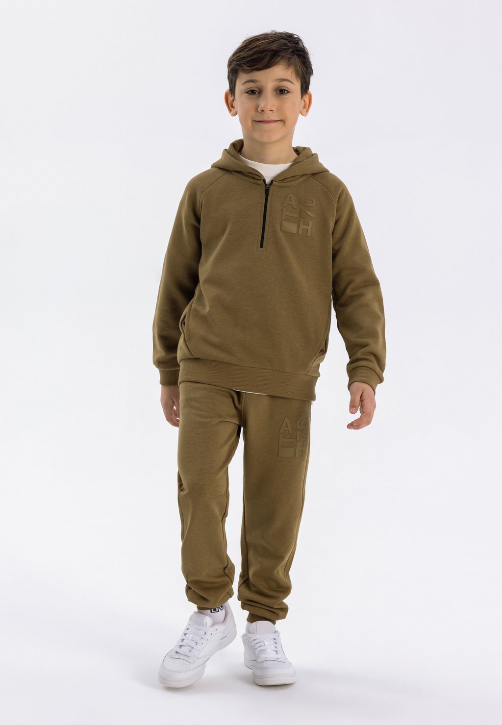 

Костюм HALF ZIP HOODIE AND JOGGERS SET MINOTI, охра