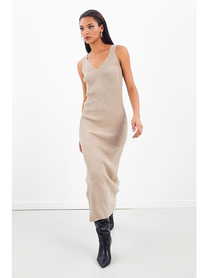 

Платье Milan Kiss, бежевый