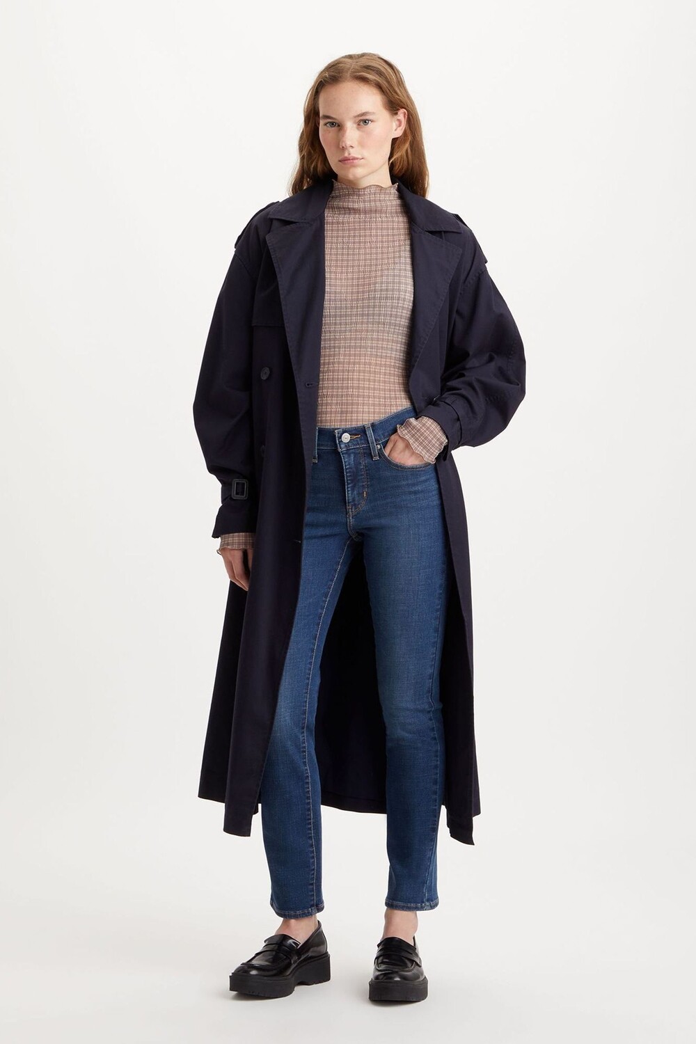 

Моделирование узких джинсов 312 Levi's