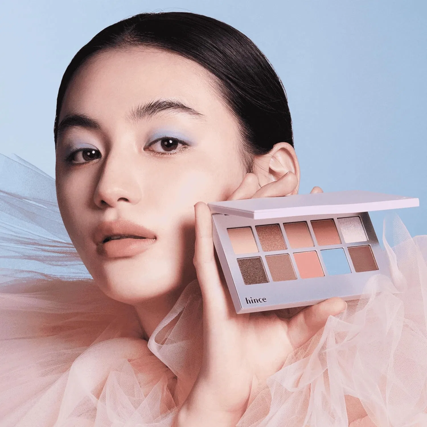 Палетка теней для век Hince New Depth Eyeshadow Palette (IN MOTION), 9.8 г — фото 4