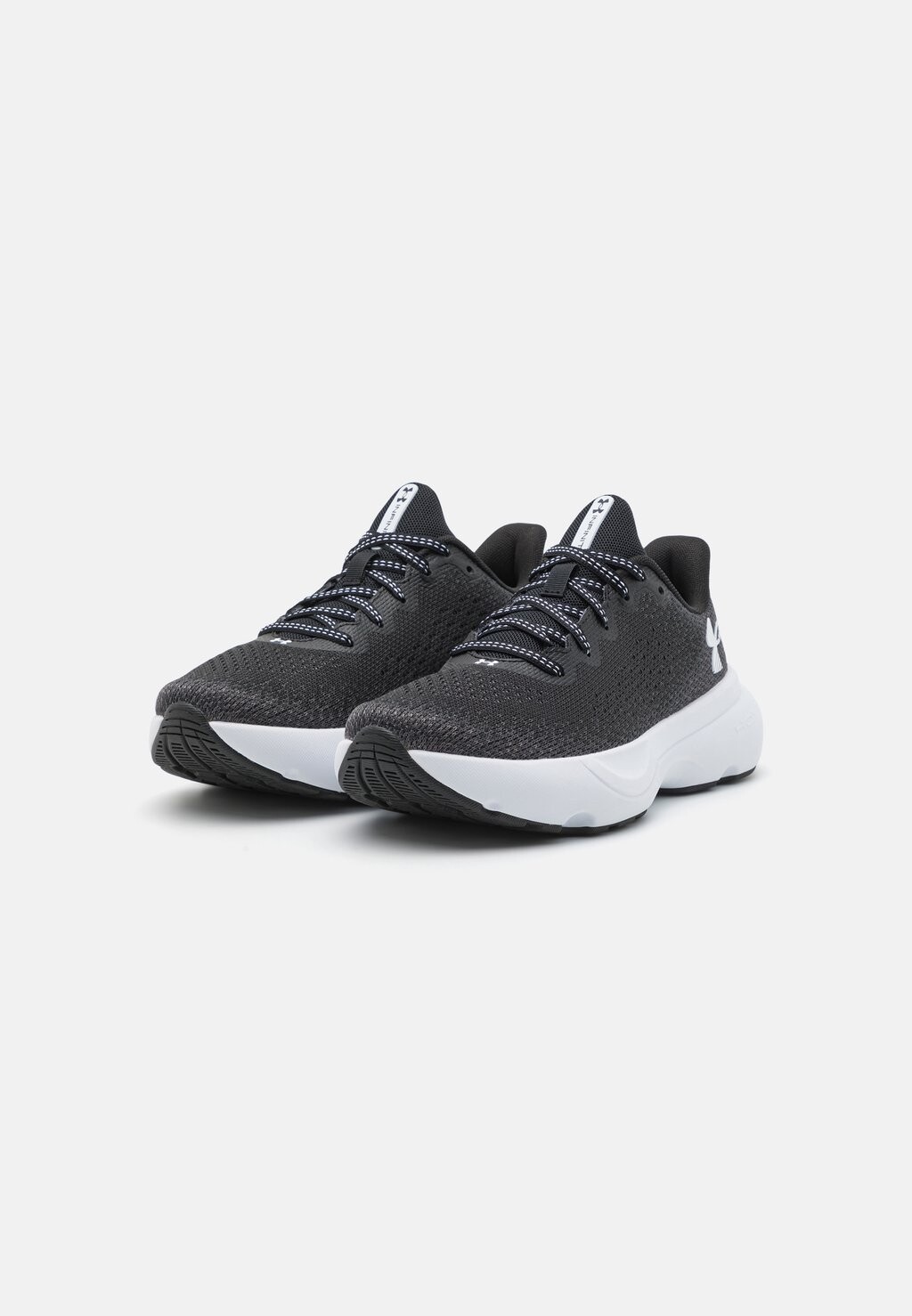 

Кроссовки INFINITE Under Armour, черный