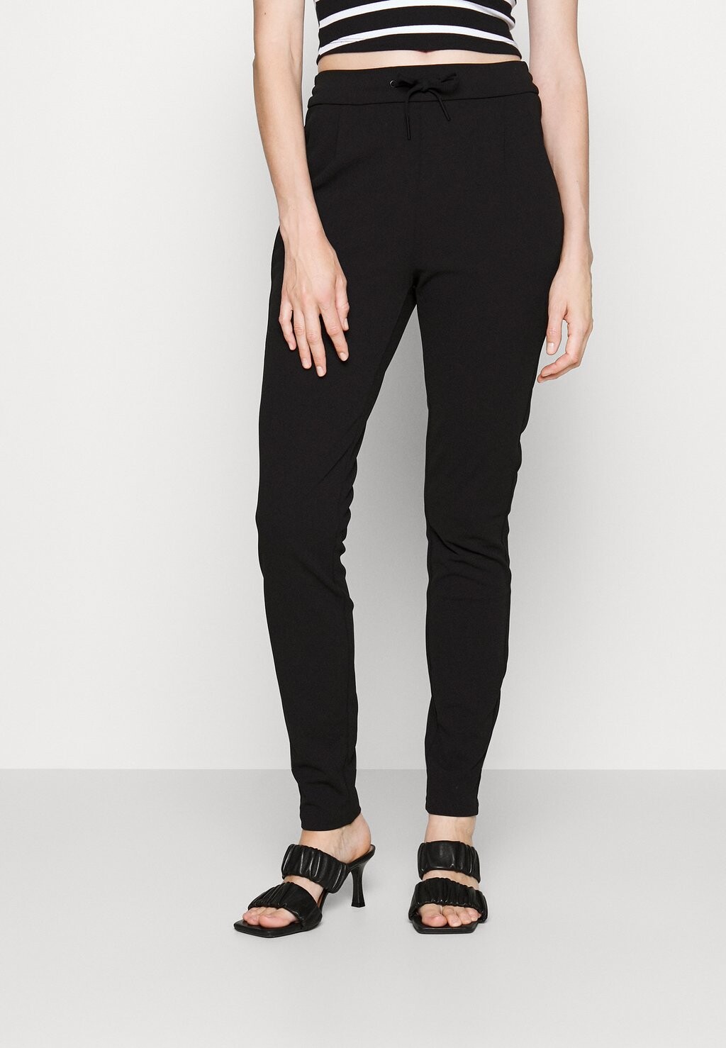 

Спортивные брюки Vero Moda, черный