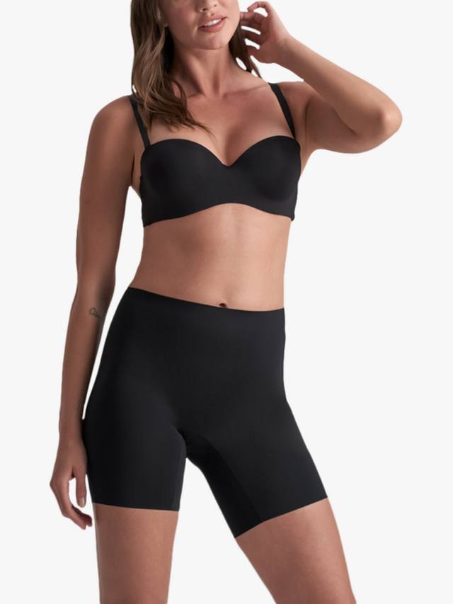 

Эластичные шорты с завышенной талией Smooth Essentials Bye Bra, Black