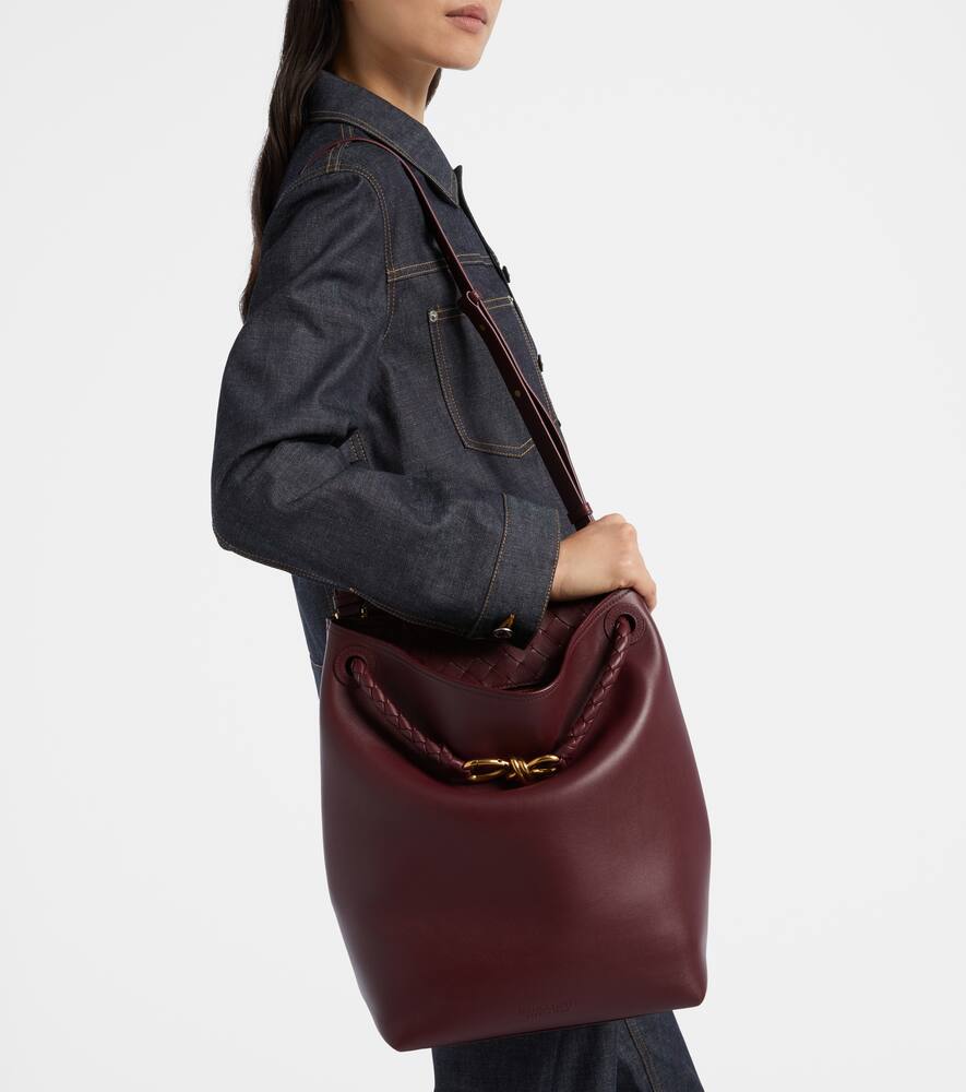 Кожаная сумка-ведерко Andiamo Small Bottega Veneta, Barolo-M Brass — фото 2