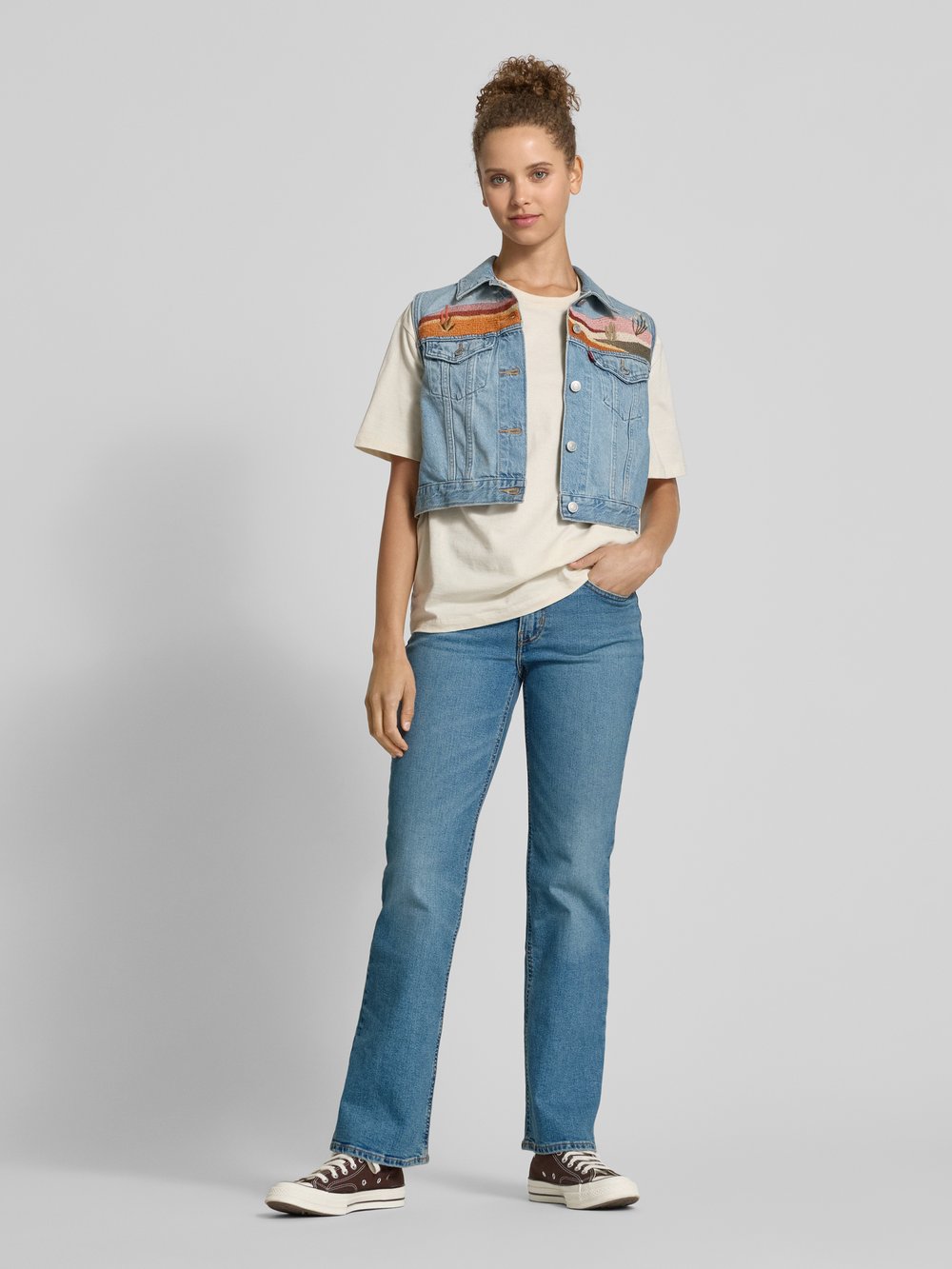 

Джинсы Bootcut с 5-карманным дизайном Levi's, синий