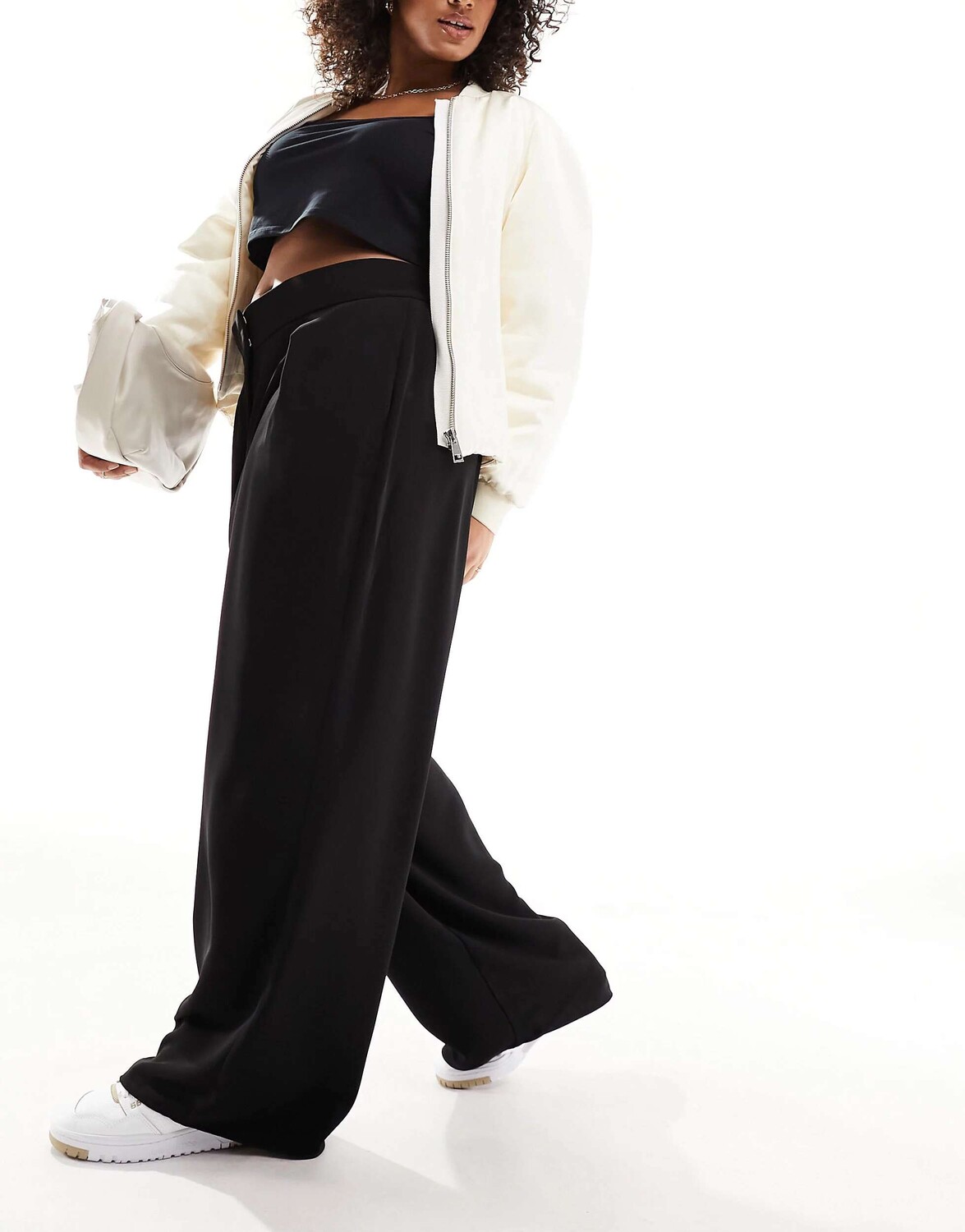 

Черные плиссированные широкие брюки River Island