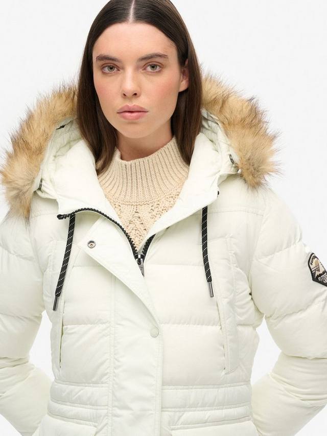 Пуховик из искусственного меха everest mid Superdry, белый — фото 3