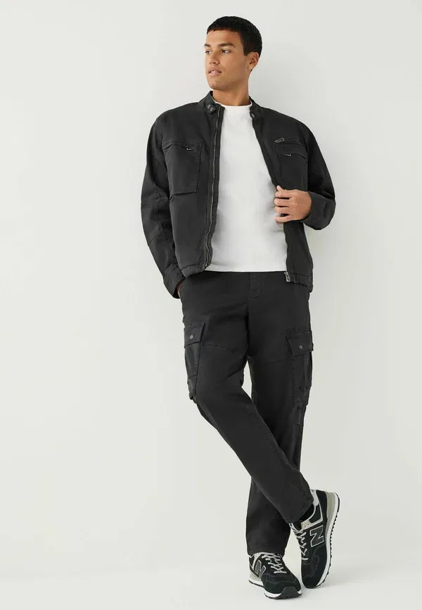Куртка Next Regular fit lined funnel light jacket, черный — фото 2