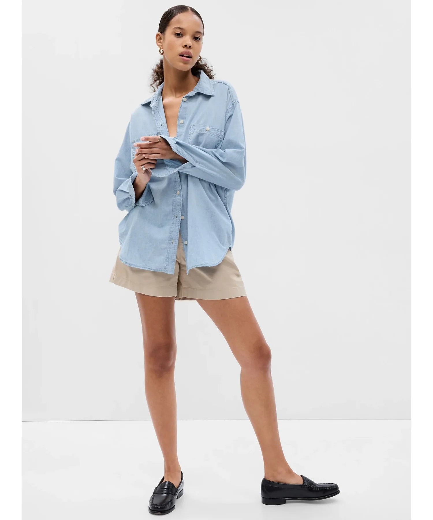 Женская рубашка из хлопка 100% деним шабле Gap BIG SHIRT светло-индиго — фото 4