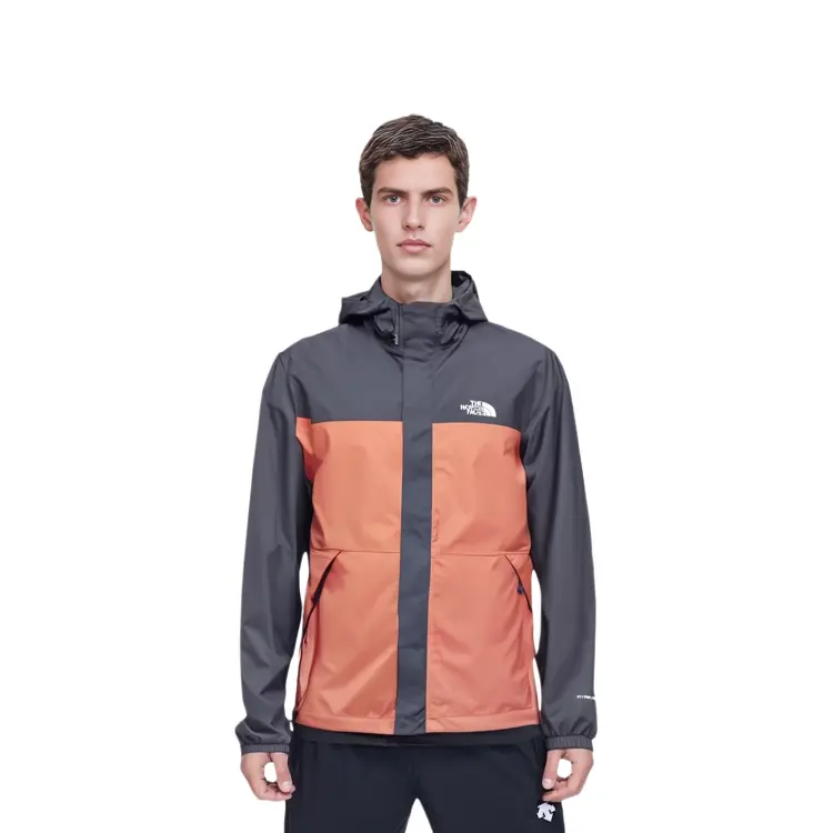 

THE NORTH FACE Мужская куртка, цвет Black/White