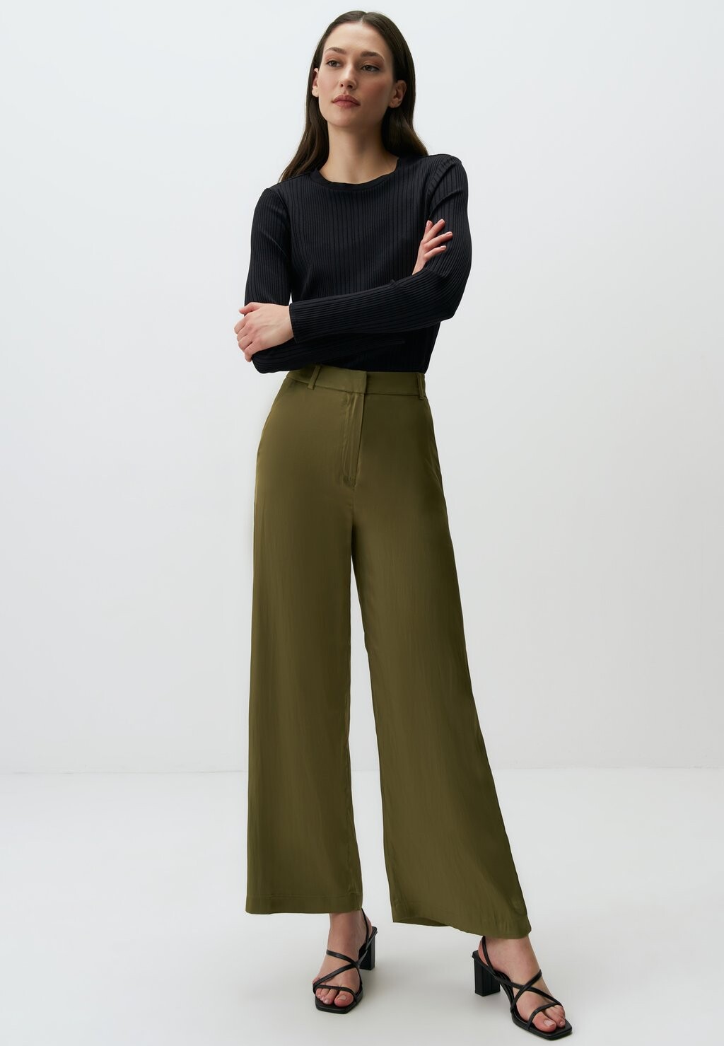 

Брюки HIGH WAIST WIDE LEG Jimmy Key, оливковый