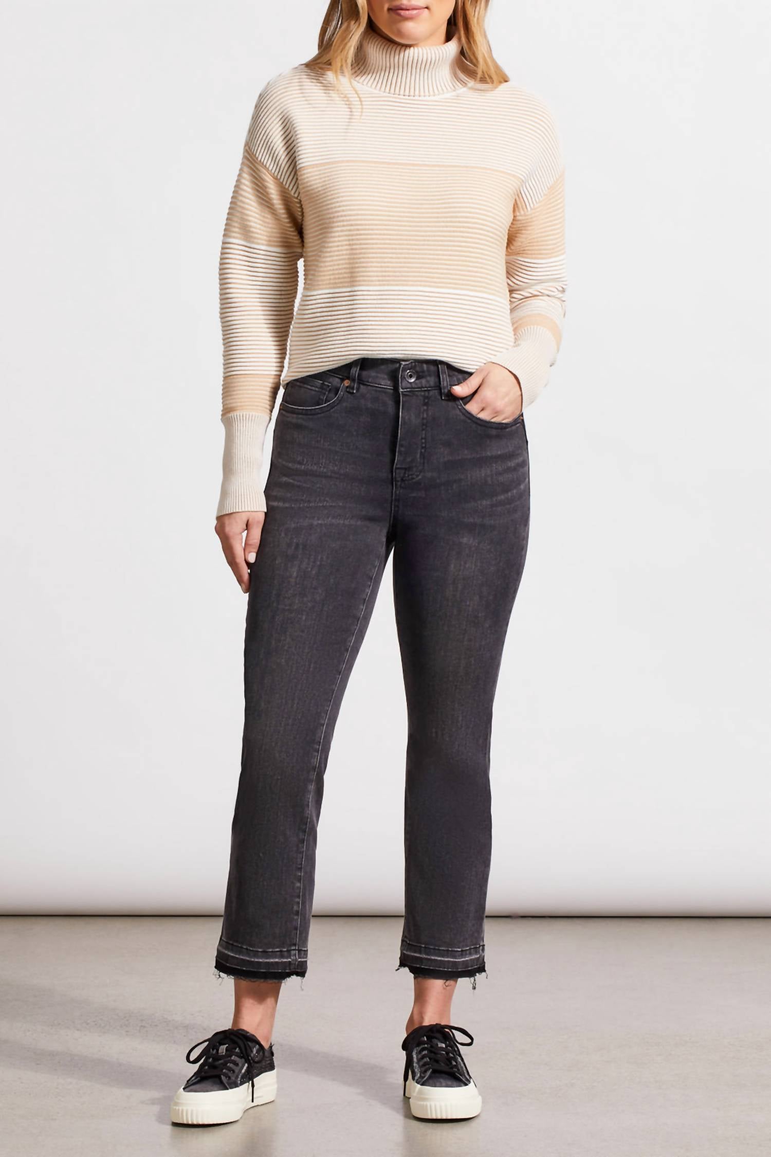 

София Черные джинсы с зауженным низом и клешей TRIBAL