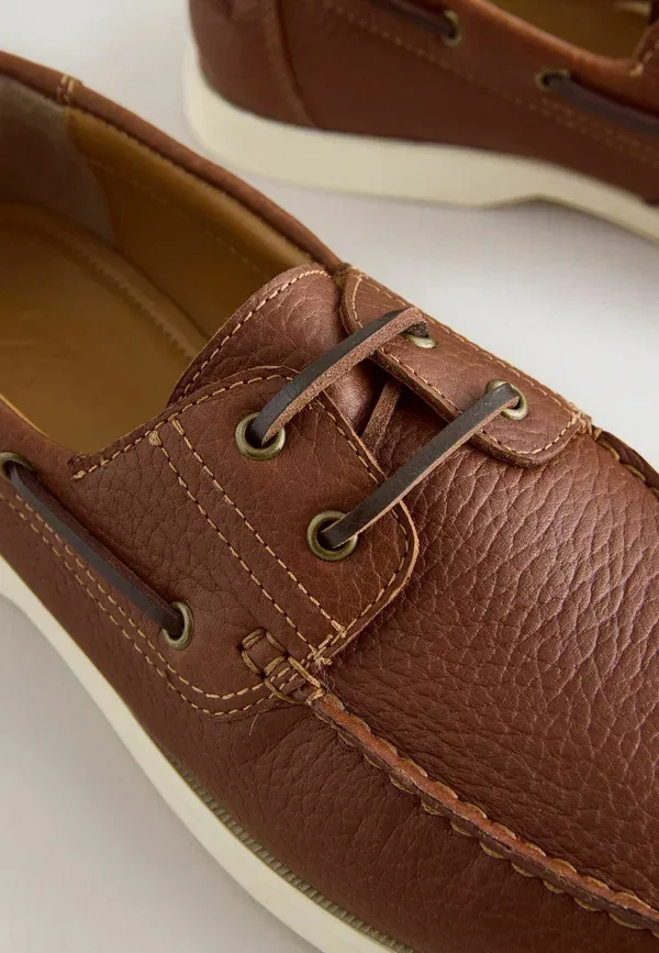 Туфли-лодочки Regular fit premium Next, модель boat shoes, коричневый — фото 4