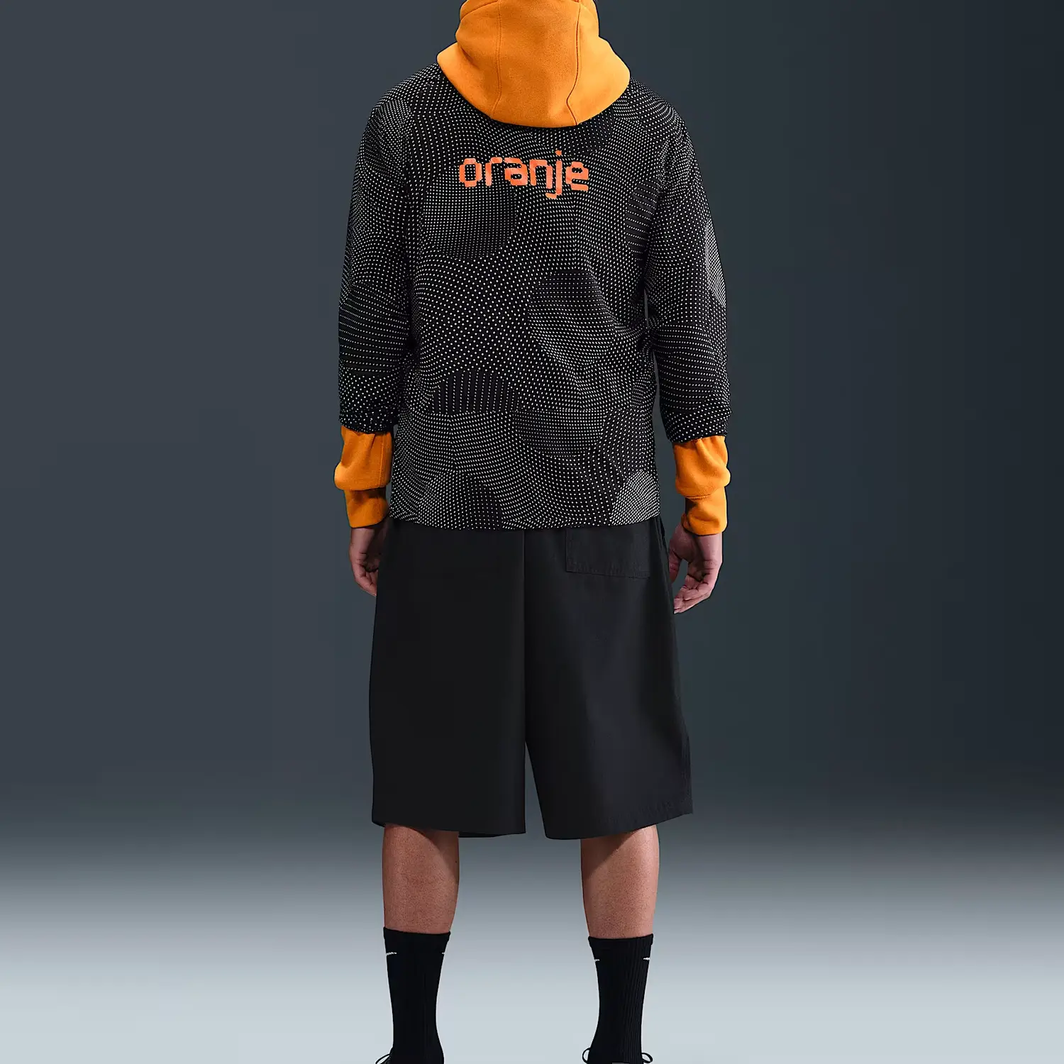 Nike Куртка мужская черная с оранжевым, Black/Safety Orange — фото 3
